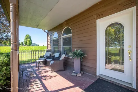 1869 Woodlawn Road Steward IL 60553