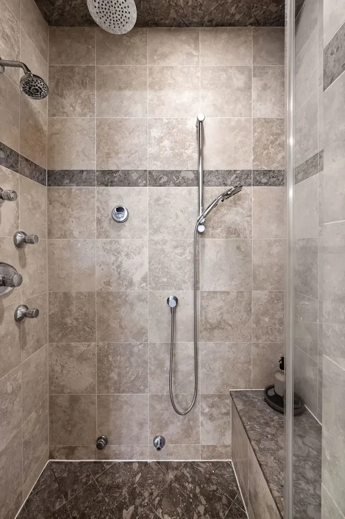 2242 West Belmont Avenue Chicago IL 60618
