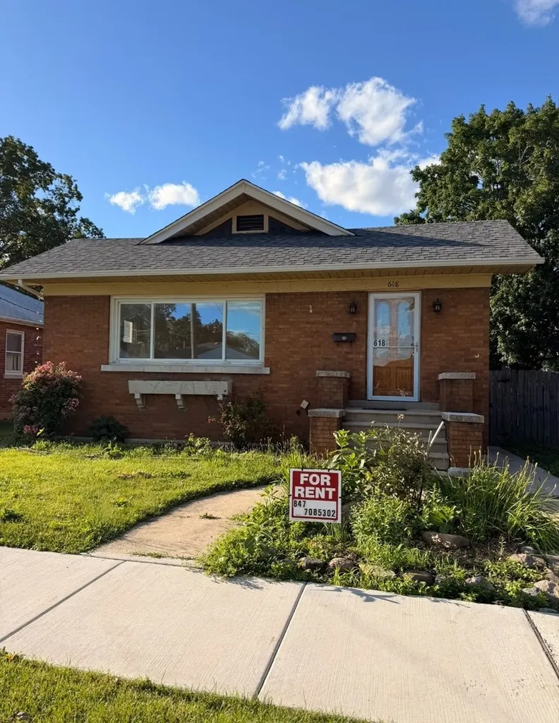 618 East 12th Street Lockport IL 60441