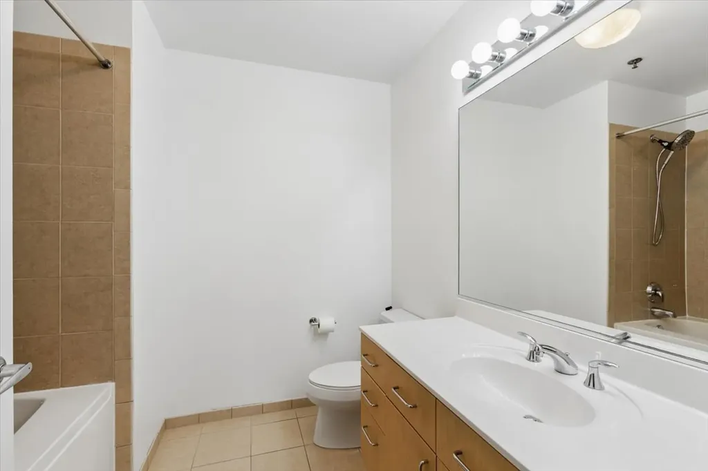 330 West Grand Avenue Chicago IL 60654