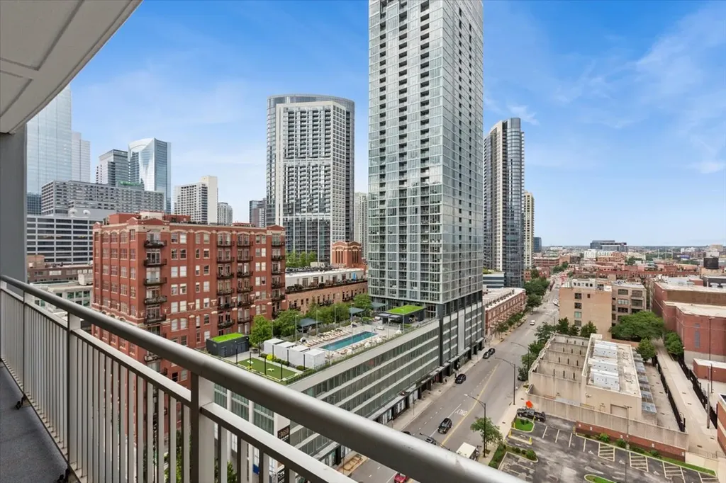 330 West Grand Avenue Chicago IL 60654