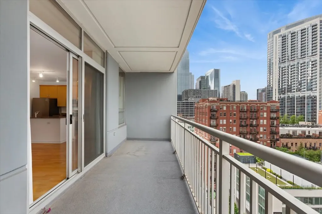 330 West Grand Avenue Chicago IL 60654