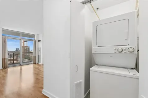 330 West Grand Avenue Chicago IL 60654