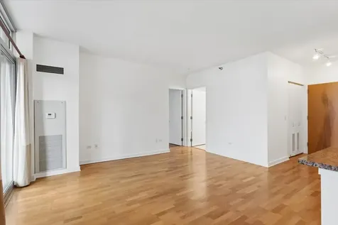 330 West Grand Avenue Chicago IL 60654