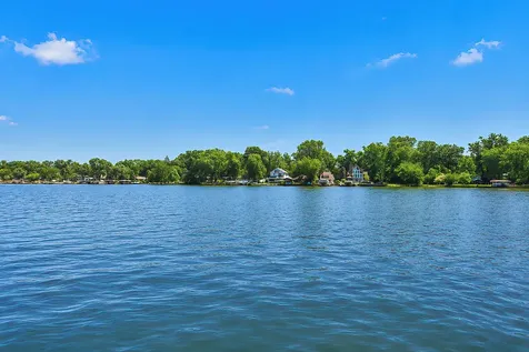 106 Country Club Drive Mchenry IL 60050