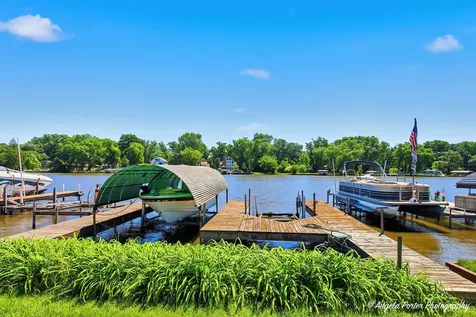 106 Country Club Drive Mchenry IL 60050