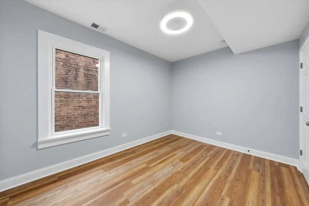 7152 South Racine Avenue Chicago IL 60636