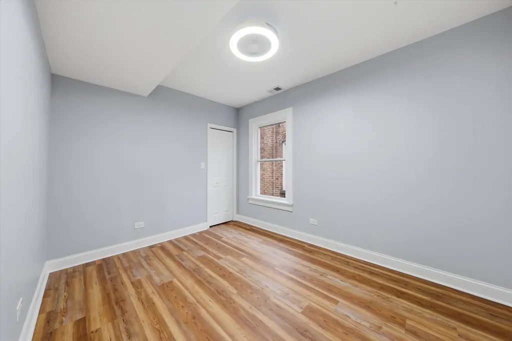 7152 South Racine Avenue Chicago IL 60636