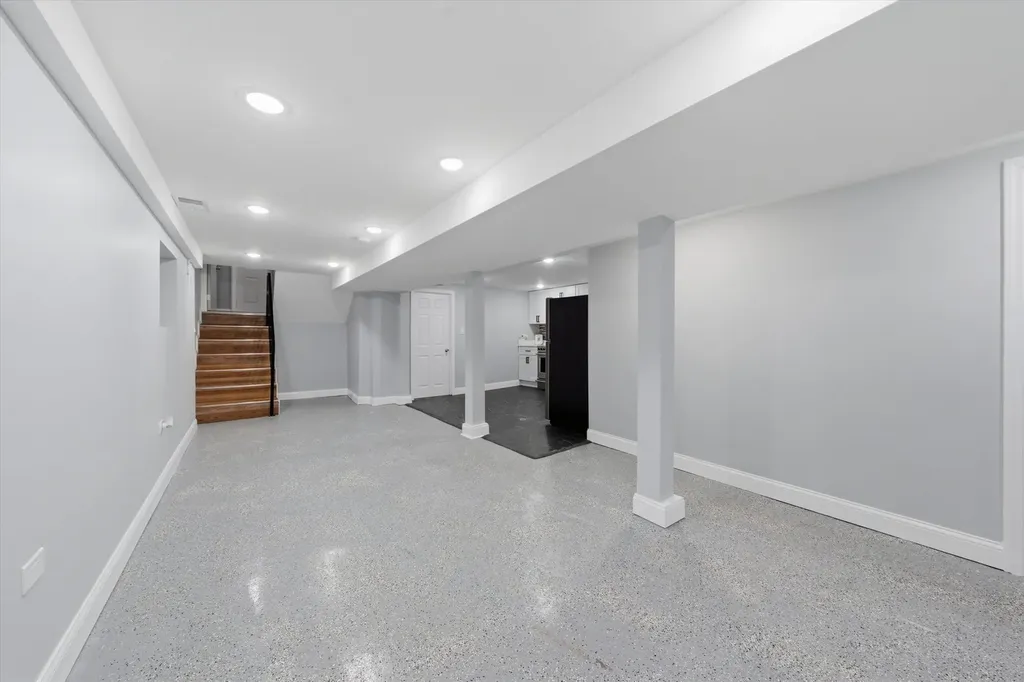 7152 South Racine Avenue Chicago IL 60636