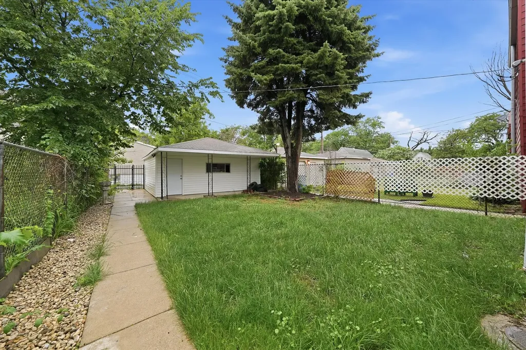 7152 South Racine Avenue Chicago IL 60636