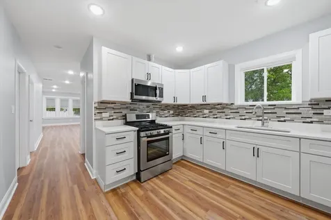 7152 South Racine Avenue Chicago IL 60636