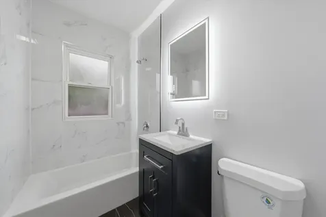 7152 South Racine Avenue Chicago IL 60636