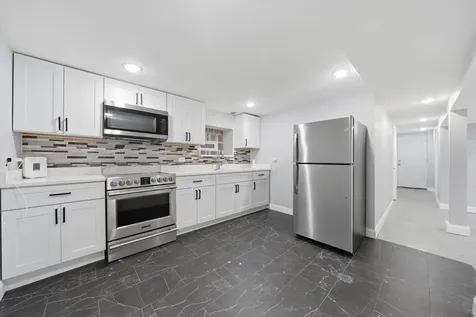 7152 South Racine Avenue Chicago IL 60636