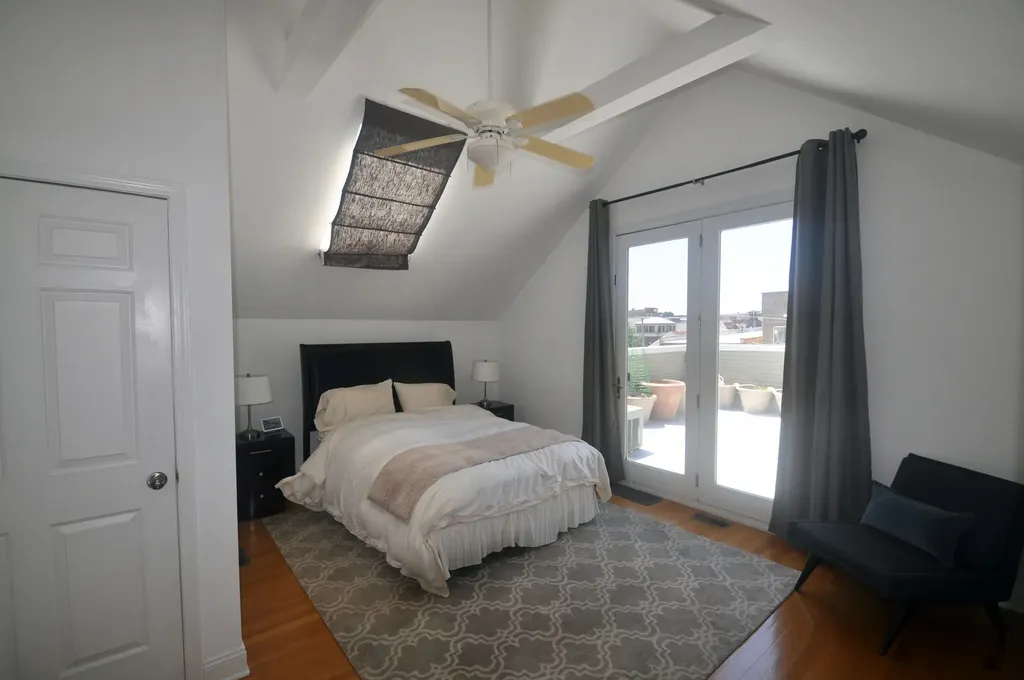 718 North Willard Court Chicago IL 60642