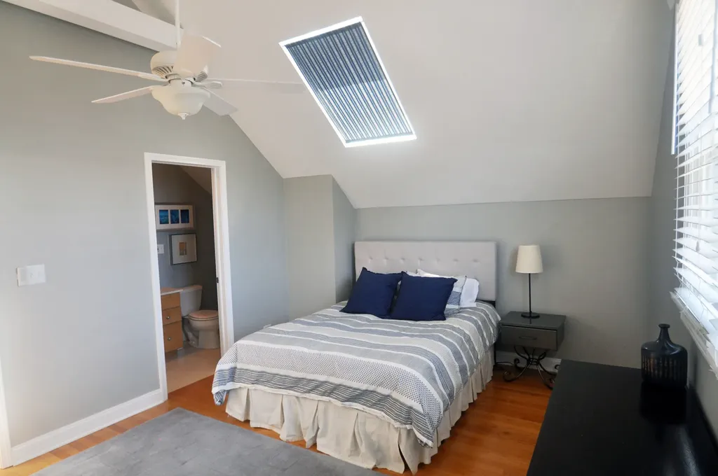 718 North Willard Court Chicago IL 60642
