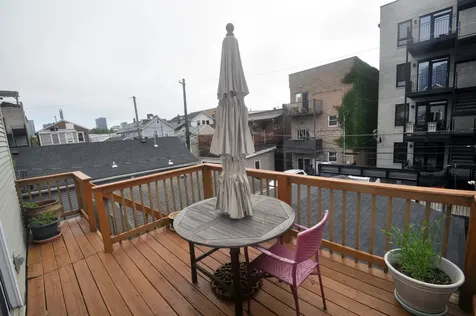 718 North Willard Court Chicago IL 60642