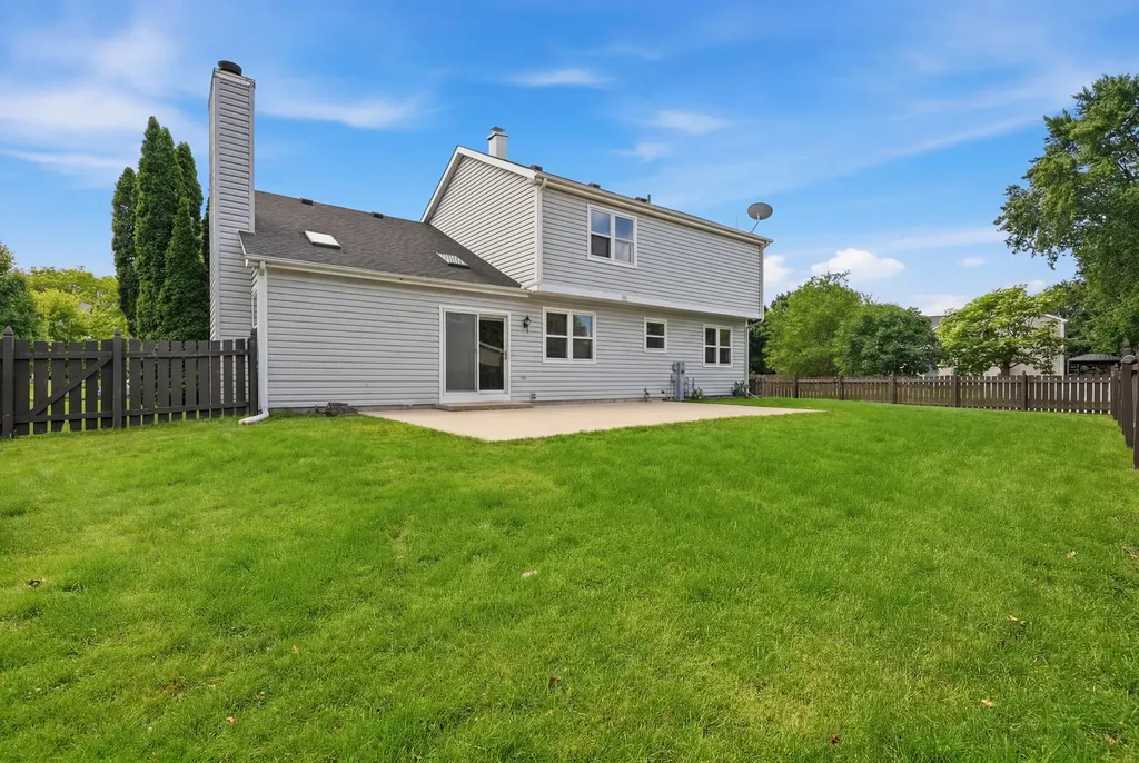 167 Brookwood Lane Bolingbrook IL 60440