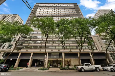 33 East Cedar Street Chicago IL 60611