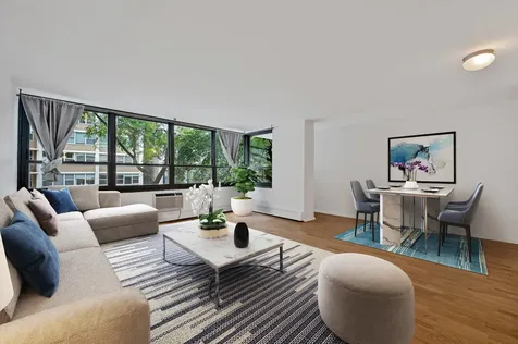 33 East Cedar Street Chicago IL 60611