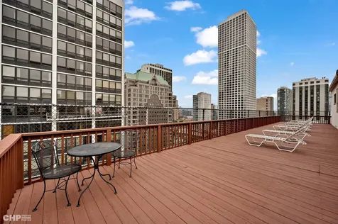 33 East Cedar Street Chicago IL 60611