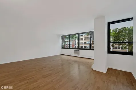 33 East Cedar Street Chicago IL 60611