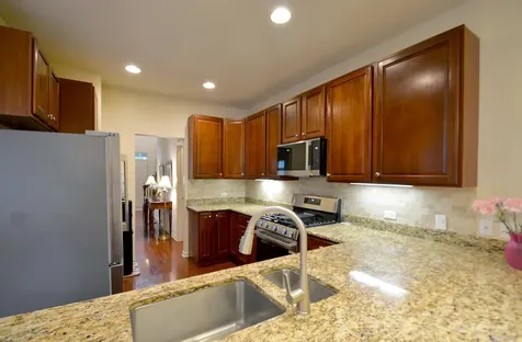 4270 Linden Tree Lane Glenview IL 60026