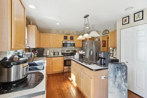 3304 Alyssa Street Plano IL 60545