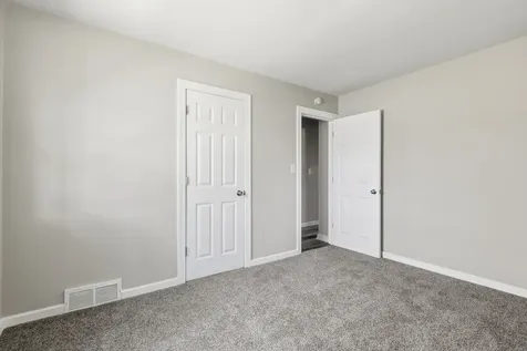 2456 32ND Street Moline IL 61265