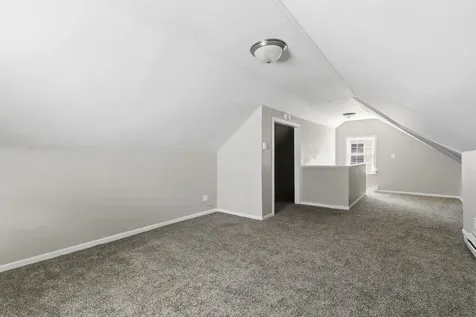 2456 32ND Street Moline IL 61265