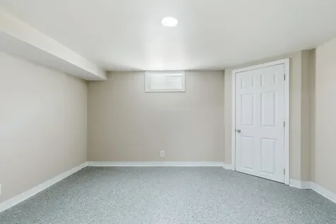 2456 32ND Street Moline IL 61265