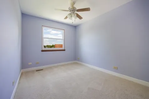 1312 Burke Lane South Elgin IL 60177