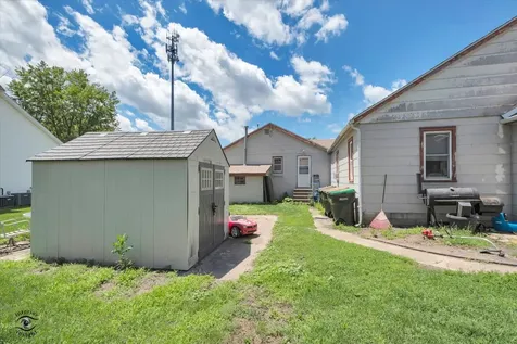 219,219 1/2 W. Main Street Braidwood IL 60408