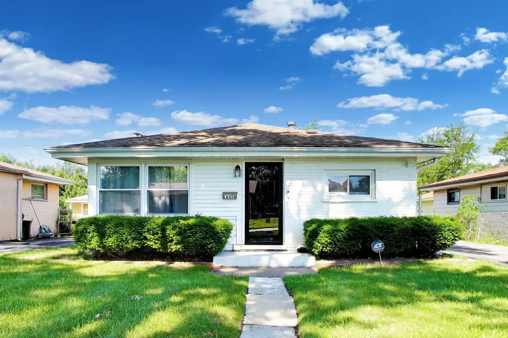 16450 Honore Avenue Markham IL 60428