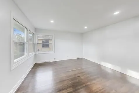 16450 Honore Avenue Markham IL 60428