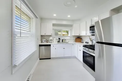 16450 Honore Avenue Markham IL 60428