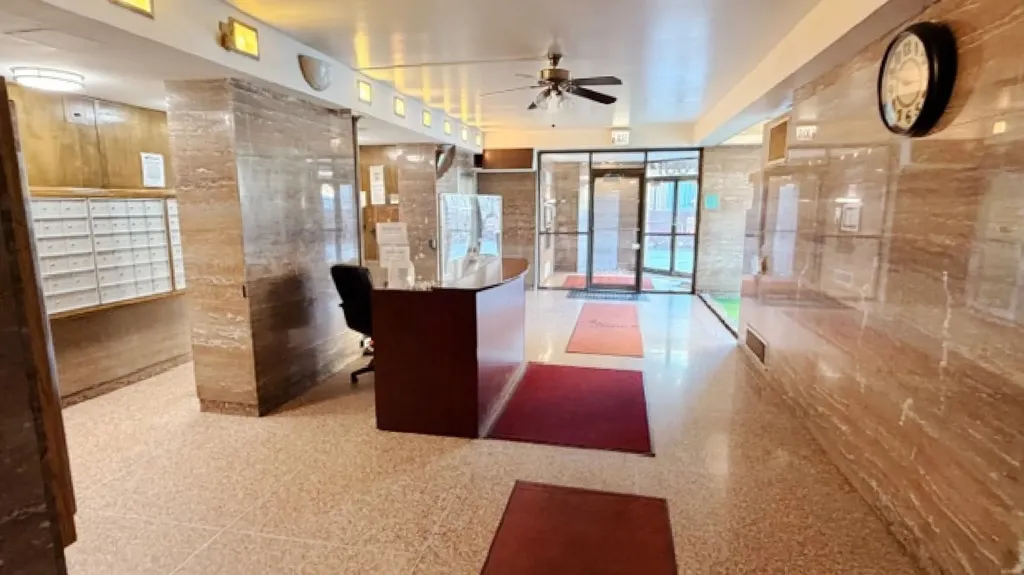 7337 South South Shore Drive Chicago IL 60649