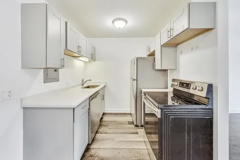 6000 North Winthrop Avenue Chicago IL 60660