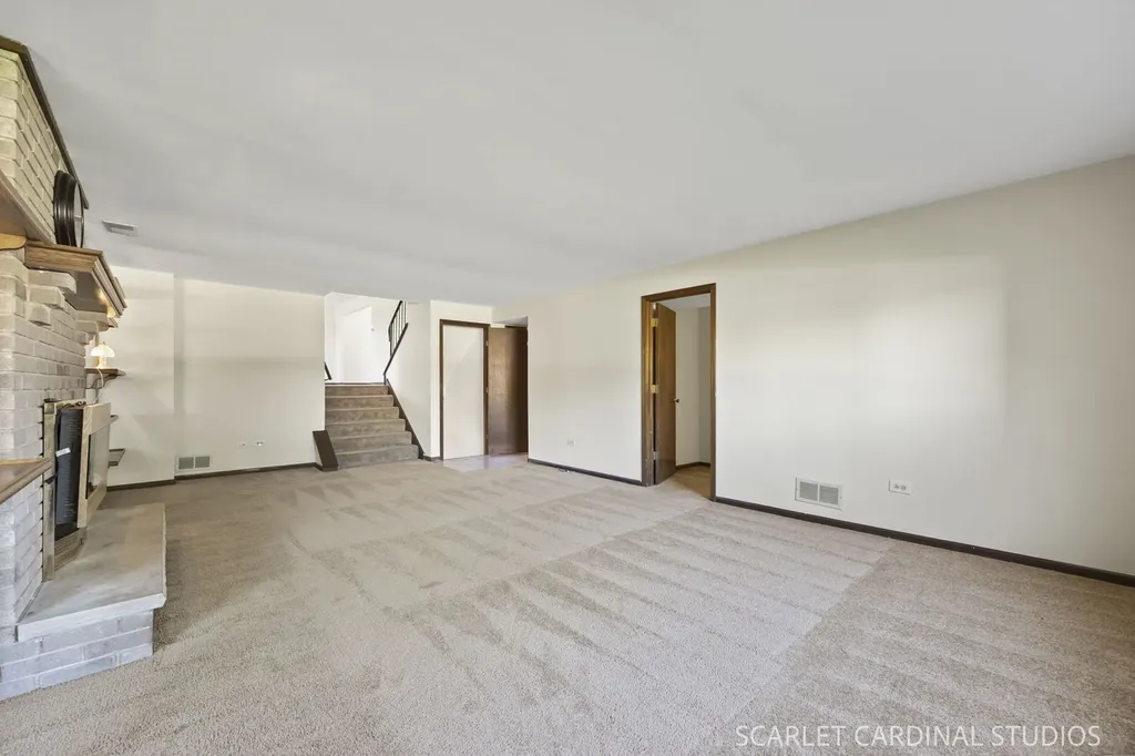20W481 Cobb Drive Downers Grove IL 60516
