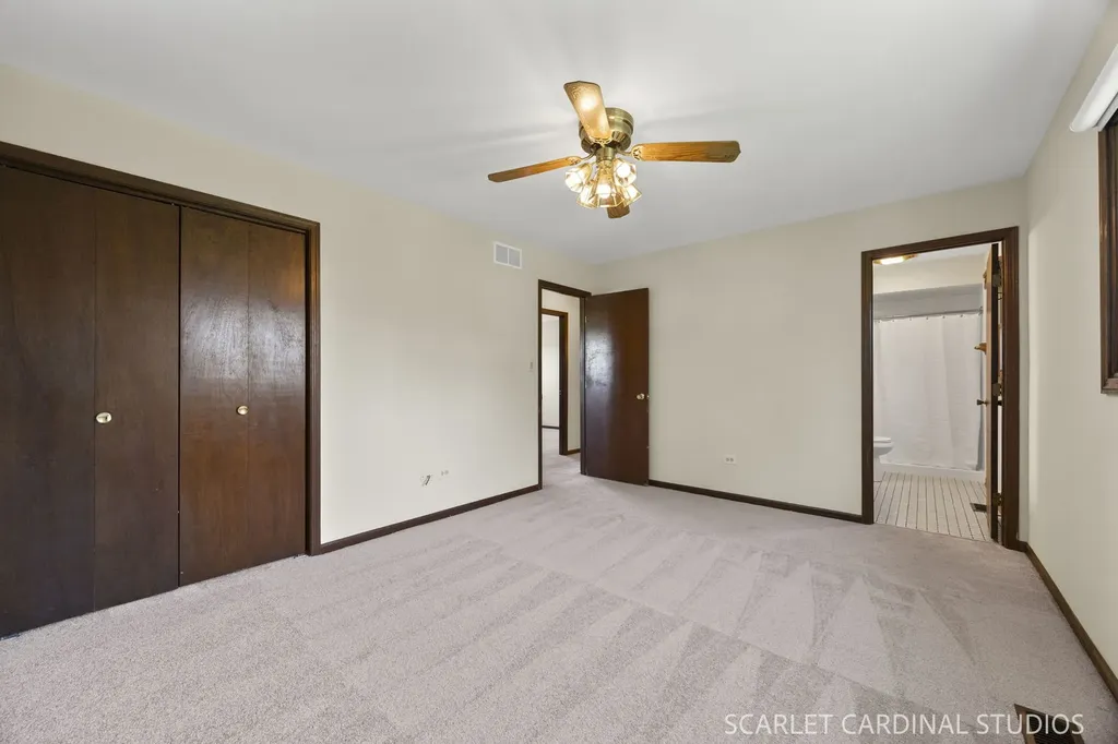 20W481 Cobb Drive Downers Grove IL 60516