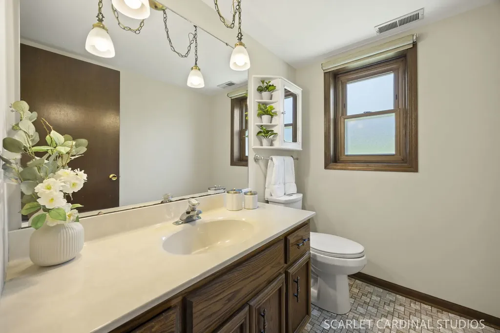 20W481 Cobb Drive Downers Grove IL 60516