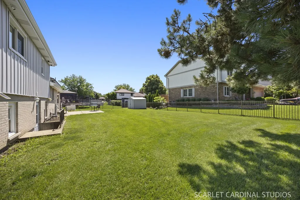 20W481 Cobb Drive Downers Grove IL 60516