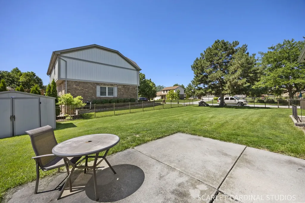 20W481 Cobb Drive Downers Grove IL 60516
