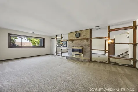 20W481 Cobb Drive Downers Grove IL 60516
