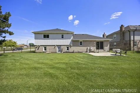 20W481 Cobb Drive Downers Grove IL 60516
