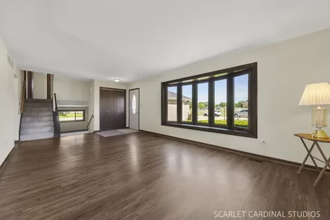 20W481 Cobb Drive Downers Grove IL 60516