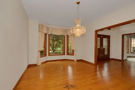 542 West Rosiland Drive Palatine IL 60074