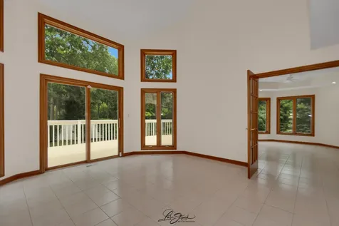 542 West Rosiland Drive Palatine IL 60074