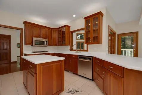 542 West Rosiland Drive Palatine IL 60074
