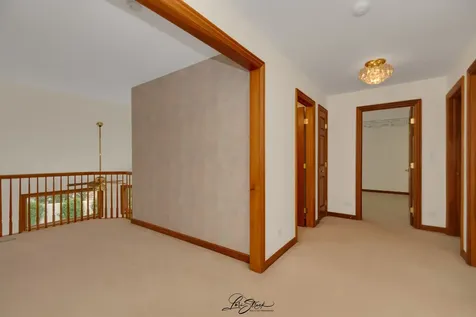 542 West Rosiland Drive Palatine IL 60074