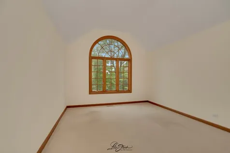 542 West Rosiland Drive Palatine IL 60074